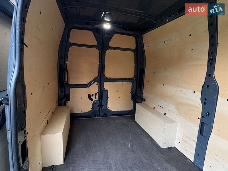 Вантажний фургон Renault Master 2022 в Києві