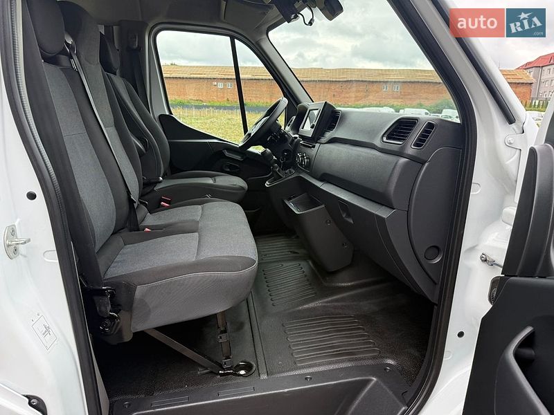 Грузовой фургон Renault Master 2021 в Луцке