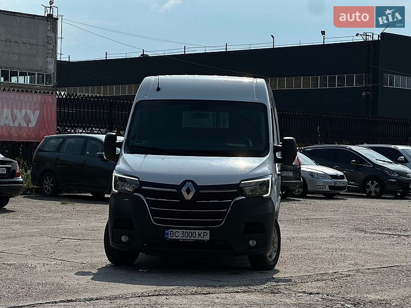 Вантажопасажирський фургон Renault Master 2020 в Львові