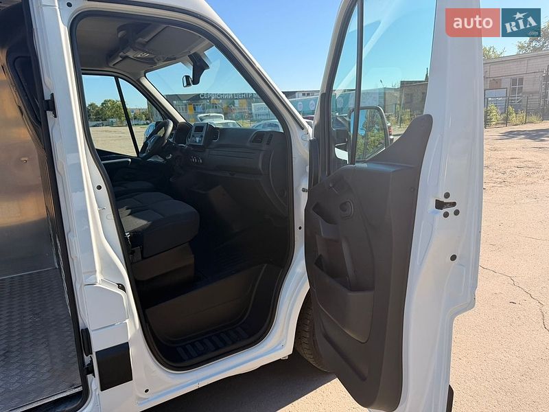 Вантажний фургон Renault Master 2021 в Києві