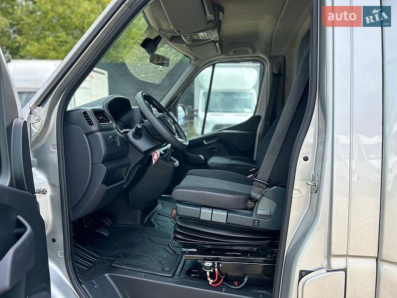 Тентований Renault Master 2022 в Хусті