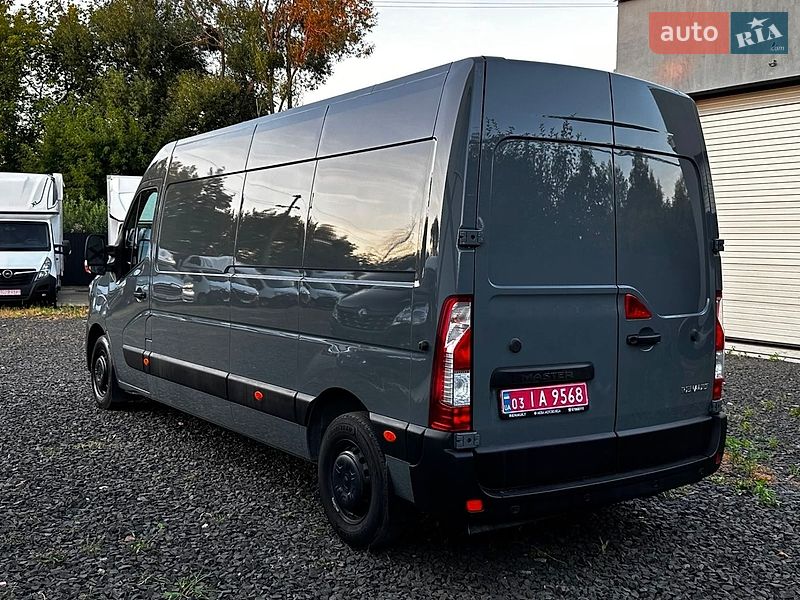Вантажний фургон Renault Master 2022 в Бучі