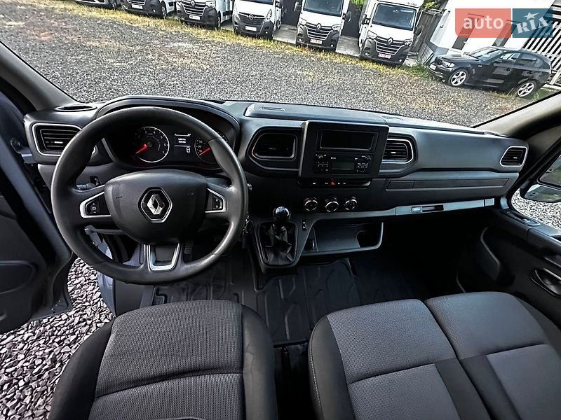 Вантажний фургон Renault Master 2022 в Бучі
