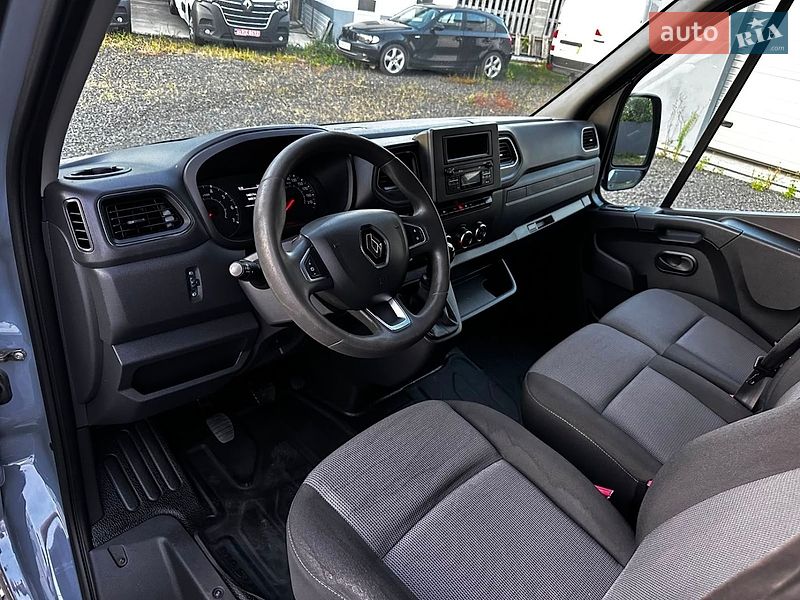 Вантажний фургон Renault Master 2022 в Бучі