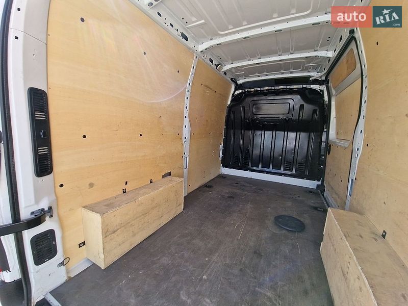 Вантажний фургон Renault Master 2021 в Вінниці