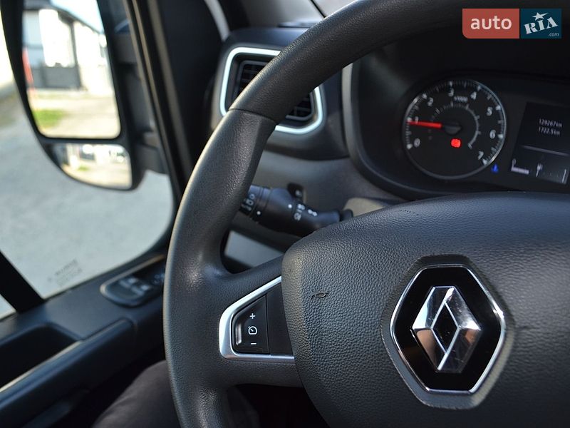 Грузовой фургон Renault Master 2022 в Ровно
