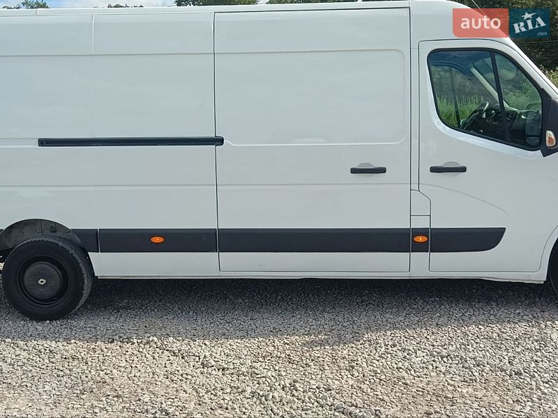 Вантажний фургон Renault Master 2015 в Бартатові