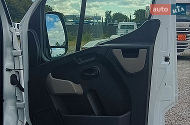 Вантажний фургон Renault Master 2015 в Бартатові