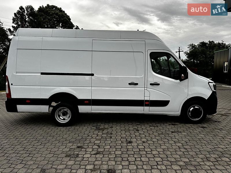 Renault Master 2021