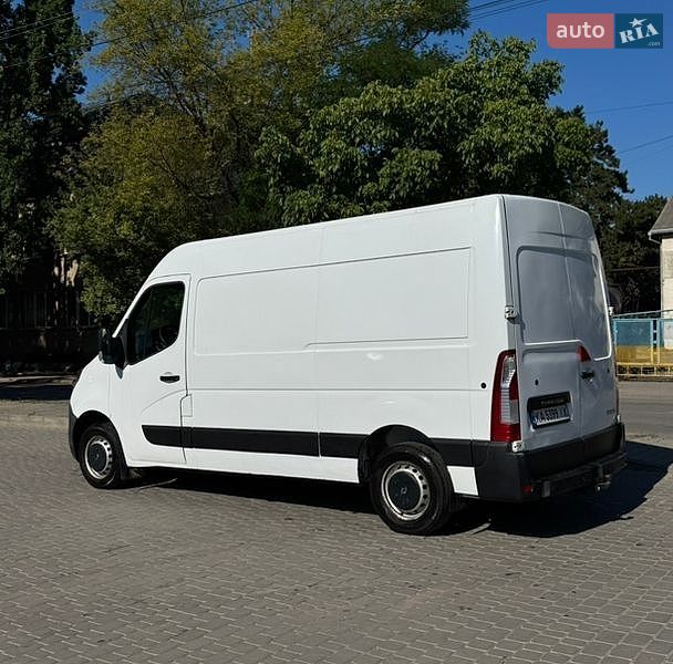 Грузовой фургон Renault Master 2011 в Ивано-Франковске