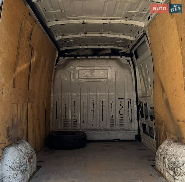 Грузовой фургон Renault Master 2011 в Ивано-Франковске