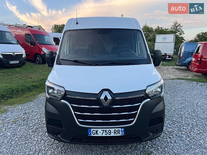 Грузовой фургон Renault Master 2023 в Дубно