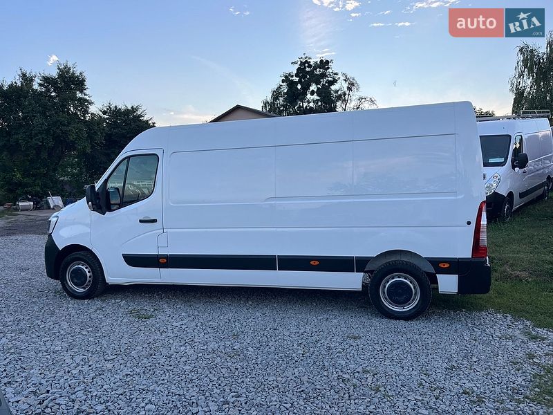 Грузовой фургон Renault Master 2023 в Дубно