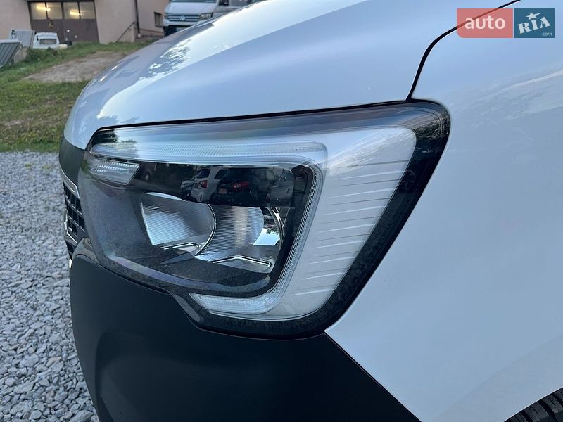 Грузовой фургон Renault Master 2023 в Дубно