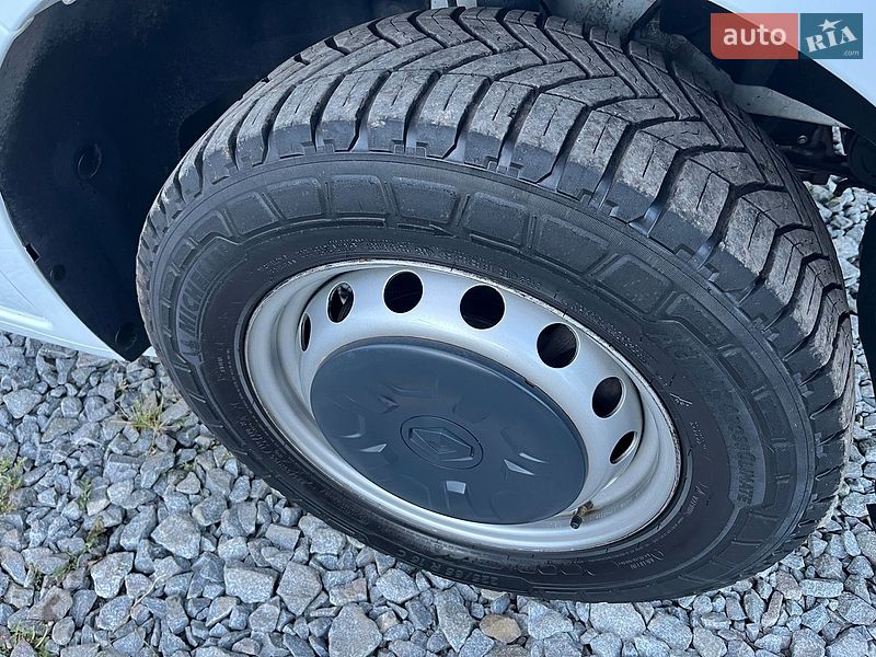 Грузовой фургон Renault Master 2023 в Дубно