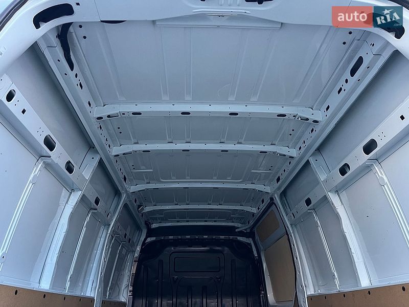 Грузовой фургон Renault Master 2023 в Дубно