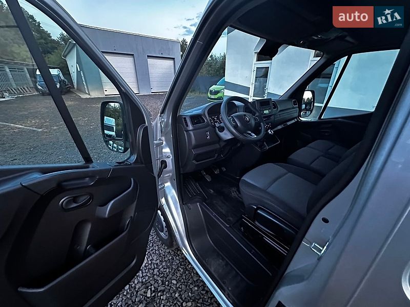 Грузовой фургон Renault Master 2022 в Киеве