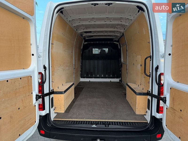 Вантажний фургон Renault Master 2022 в Луцьку