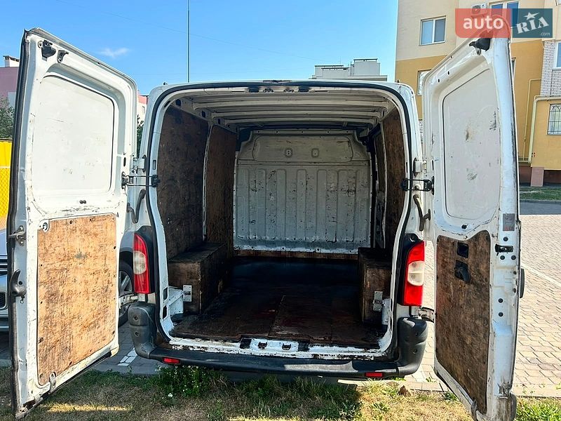 Грузовой фургон Renault Master 2009 в Виннице