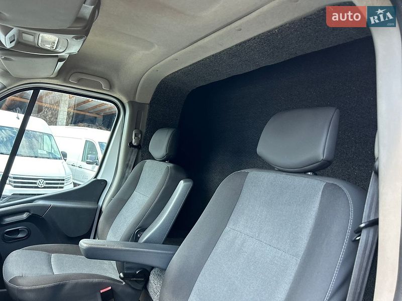 Тентованый Renault Master 2021 в Хусте