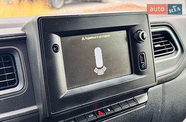 Вантажний фургон Renault Master 2021 в Рівному