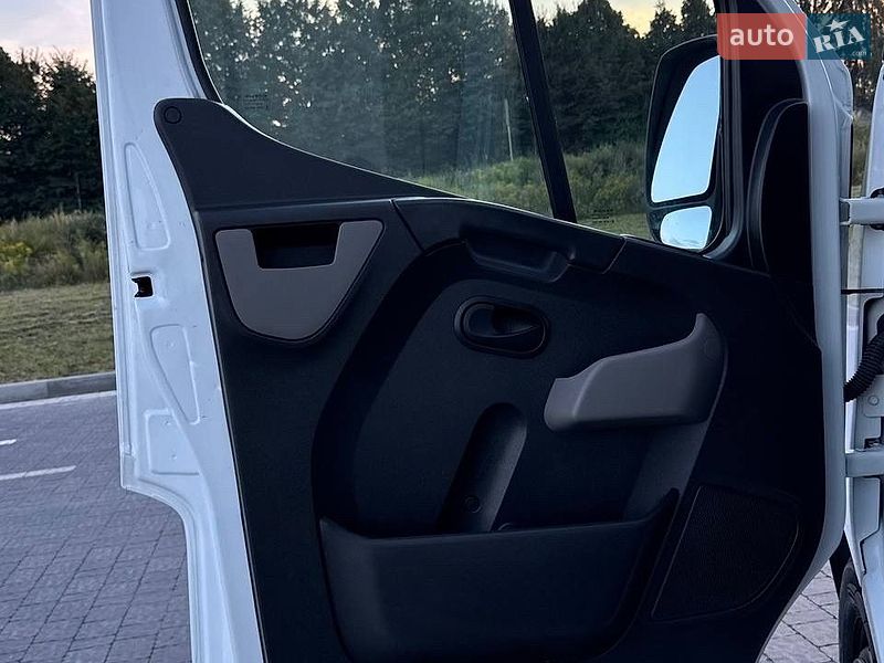 Грузовой фургон Renault Master 2019 в Львове