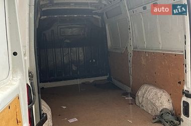 Грузовой фургон Renault Master 2016 в Львове