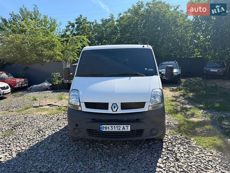 Евакуатор Renault Master 2005 в Одесі