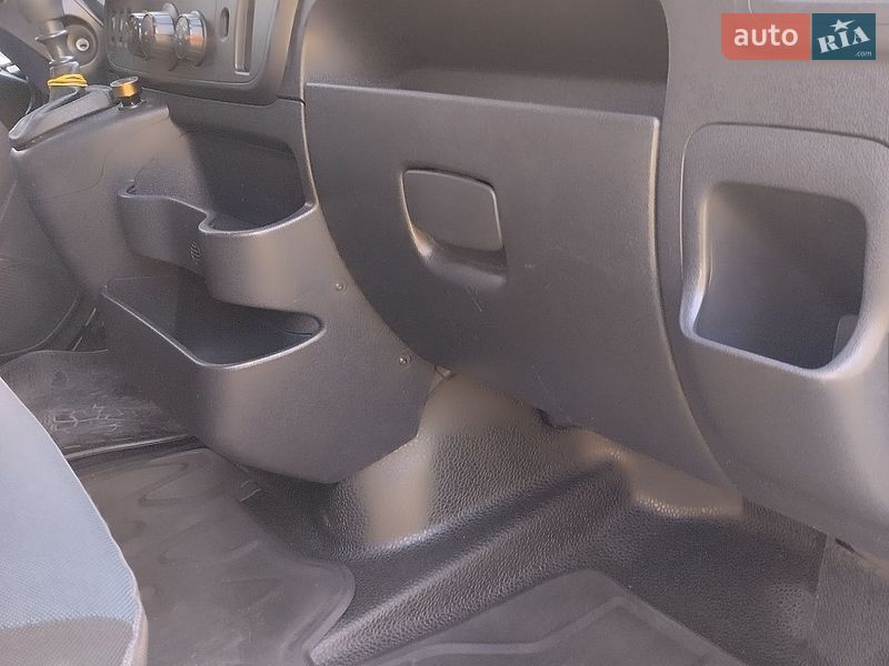 Грузовой фургон Renault Master 2014 в Звягеле