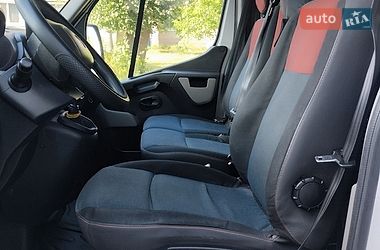 Грузовой фургон Renault Master 2014 в Звягеле