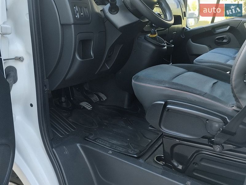 Грузовой фургон Renault Master 2014 в Звягеле