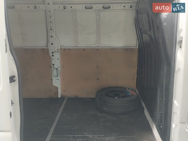 Грузовой фургон Renault Master 2014 в Звягеле