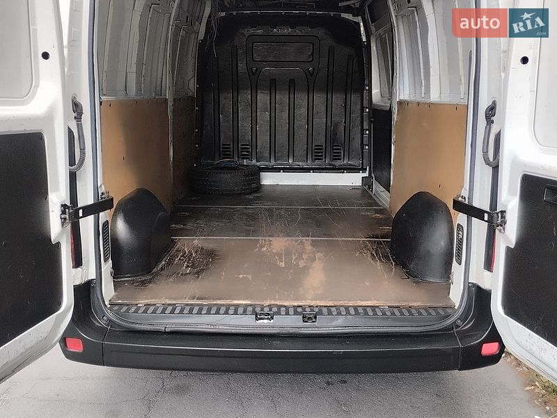 Грузовой фургон Renault Master 2014 в Звягеле