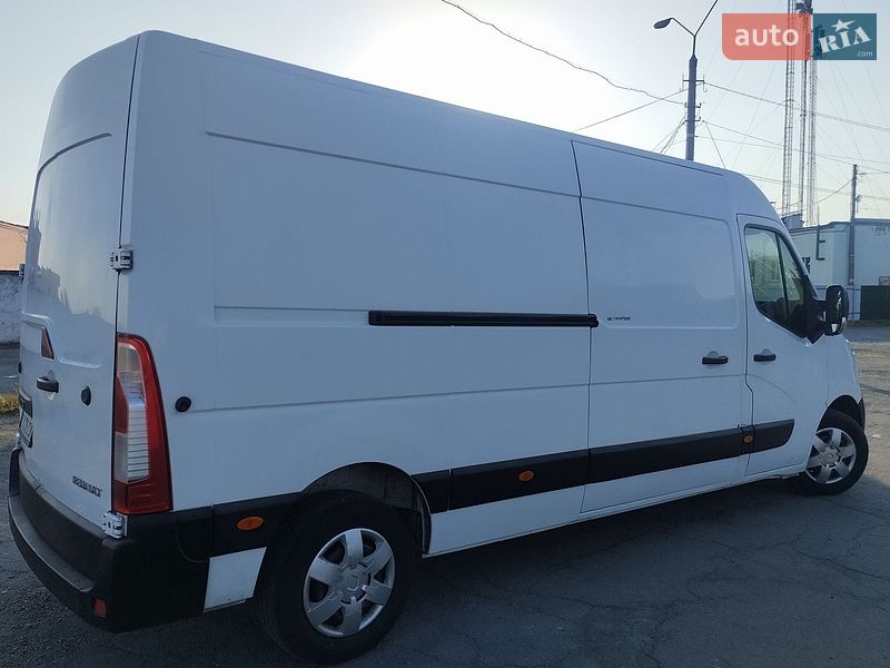 Грузовой фургон Renault Master 2014 в Звягеле