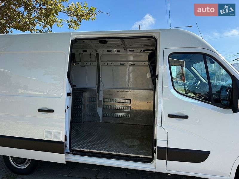 Вантажний фургон Renault Master 2022 в Одесі