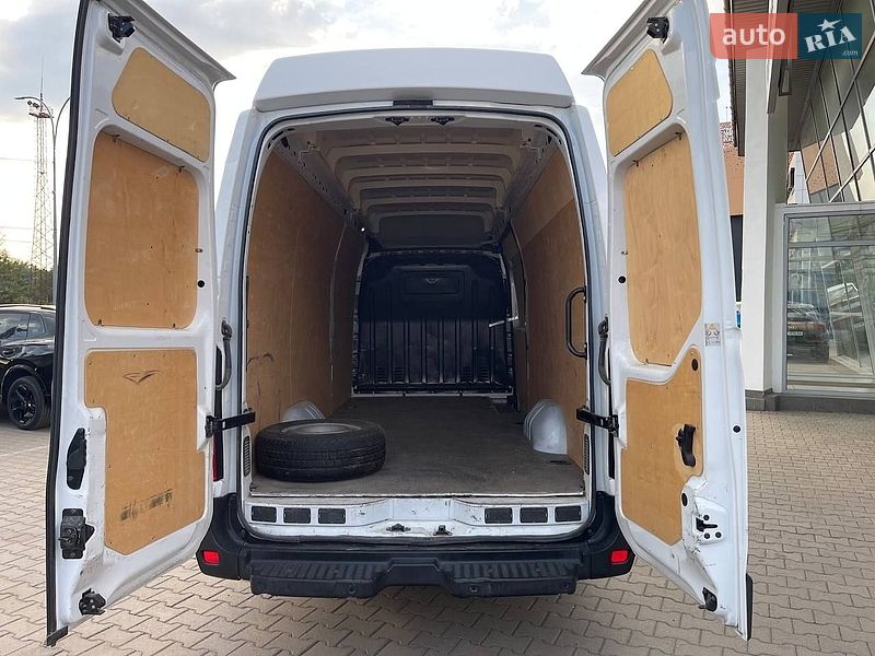 Грузовой фургон Renault Master 2020 в Черновцах
