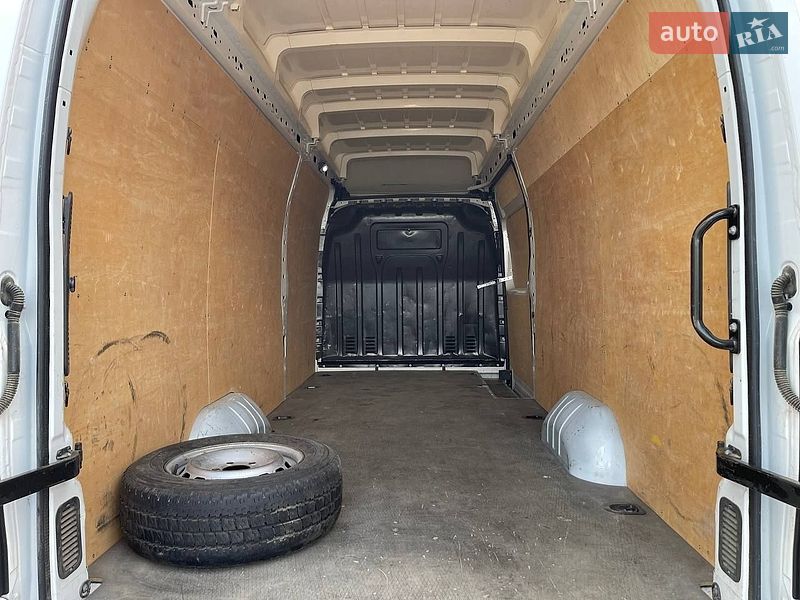 Грузовой фургон Renault Master 2020 в Черновцах
