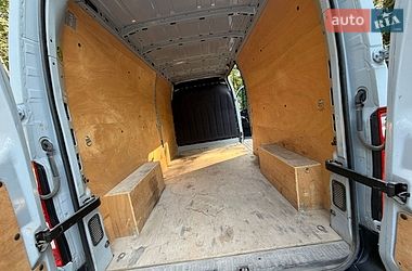 Микроавтобус грузовой (до 3,5т) Renault Master 2015 в Дрогобыче