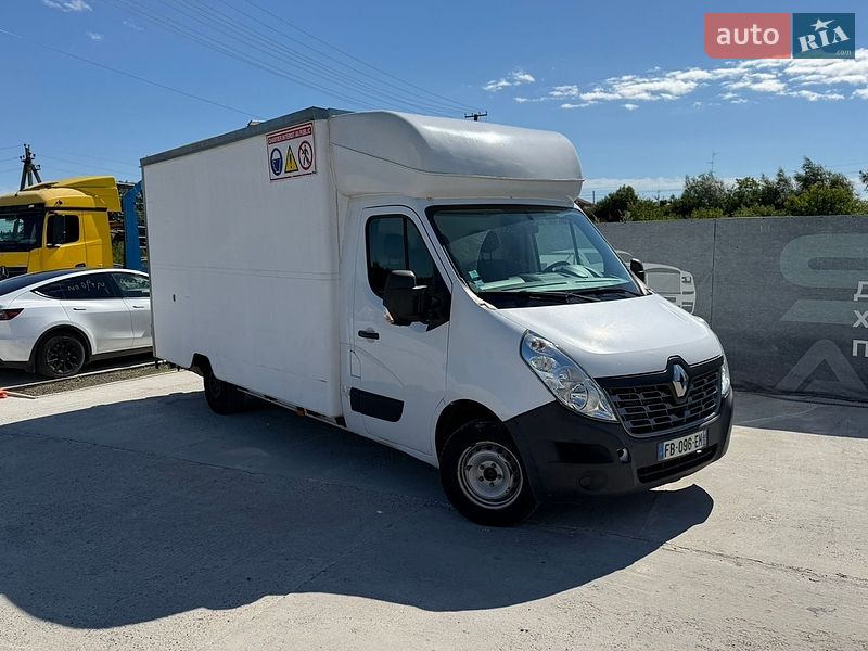 Вантажний фургон Renault Master 2018 в Львові