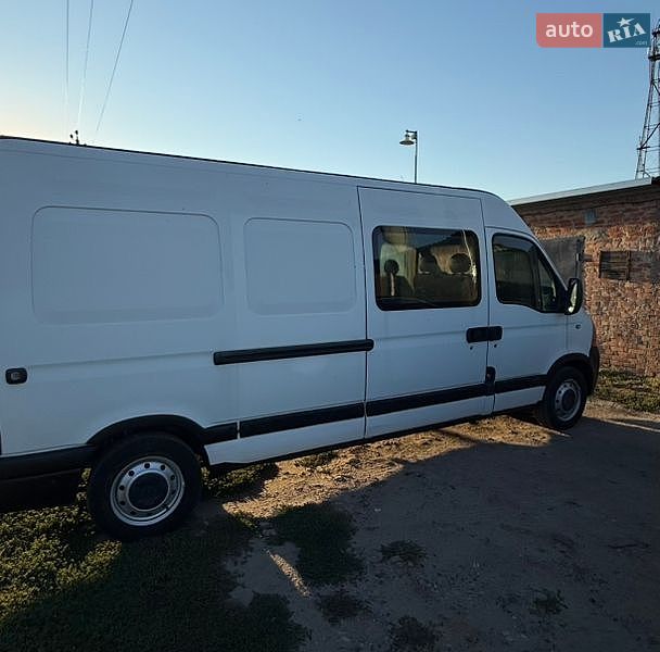 Мінівен Renault Master 2004 в Миргороді
