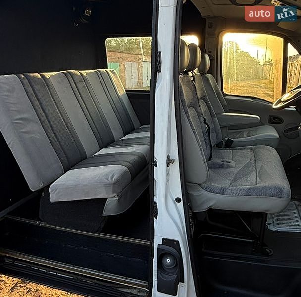 Мінівен Renault Master 2004 в Миргороді