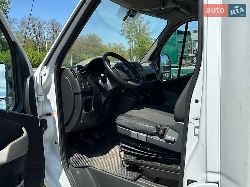 Автовоз Renault Master 2015 в Івано-Франківську
