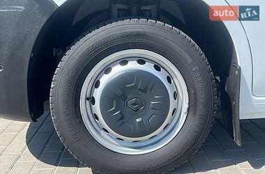 Вантажний фургон Renault Master 2022 в Лопатині