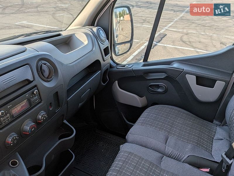 Вантажний фургон Renault Master 2017 в Києві