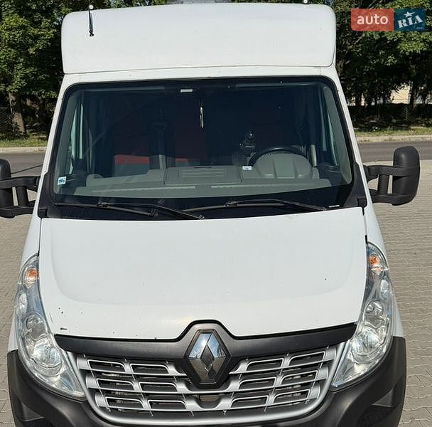 Вантажний фургон Renault Master 2014 в Самборі