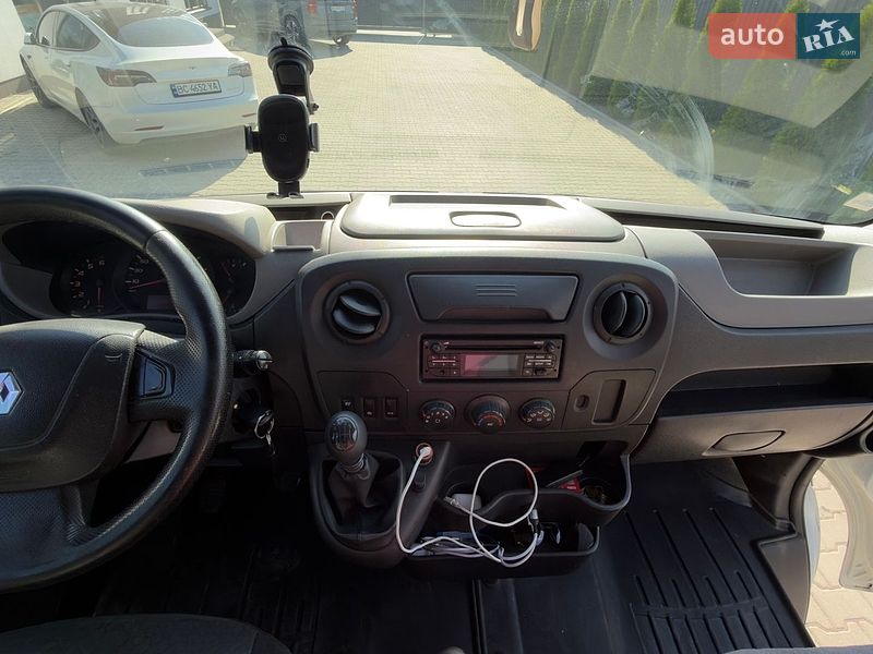 Вантажний фургон Renault Master 2014 в Самборі