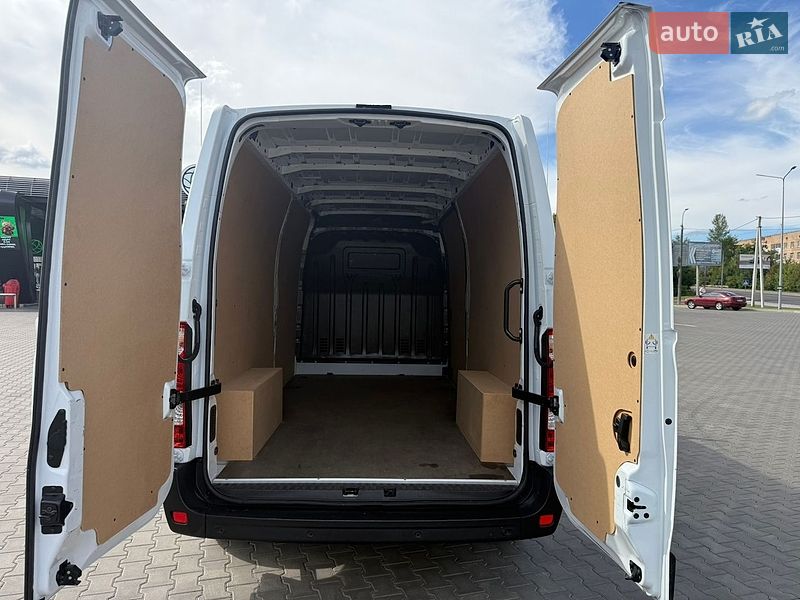 Вантажний фургон Renault Master 2022 в Луцьку