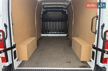 Вантажний фургон Renault Master 2022 в Луцьку