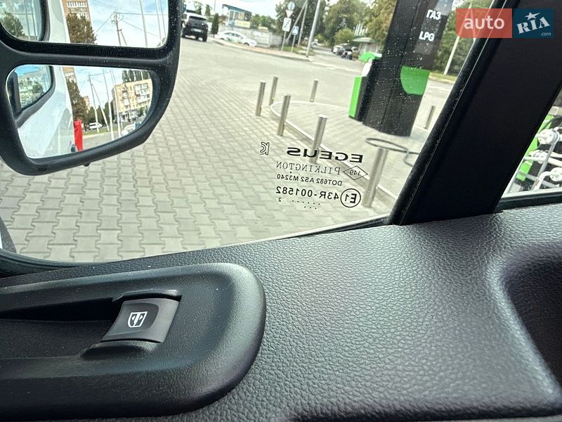 Вантажний фургон Renault Master 2022 в Луцьку