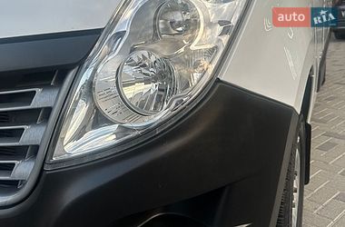 Грузовой фургон Renault Master 2017 в Ровно